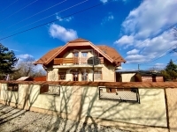 Balatonfűzfő Family House 0