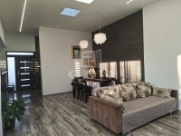 Balatonfűzfő Family House 2